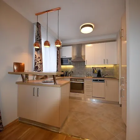 Rosehill Side Apartman *